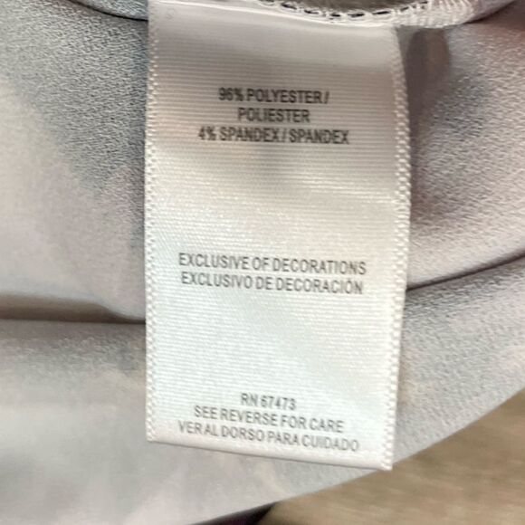 Gabby Skye Floral Printed Bellsleeve Shift Dress - Picture 6 of 7